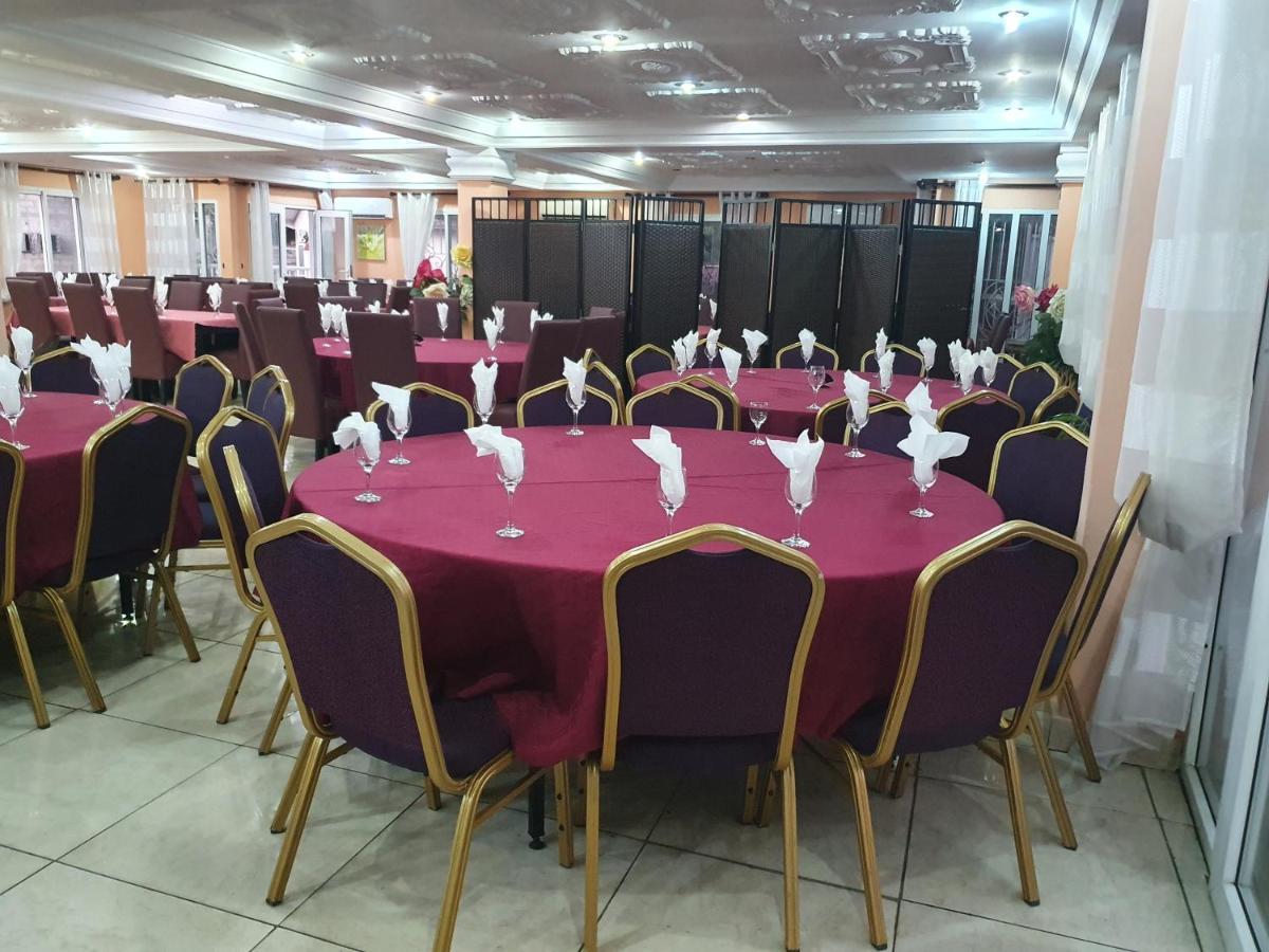 Hotel Imperial Libreville Exterior photo